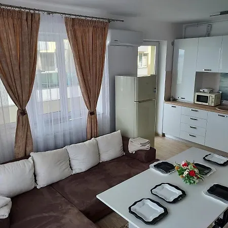 Mona Apartmán