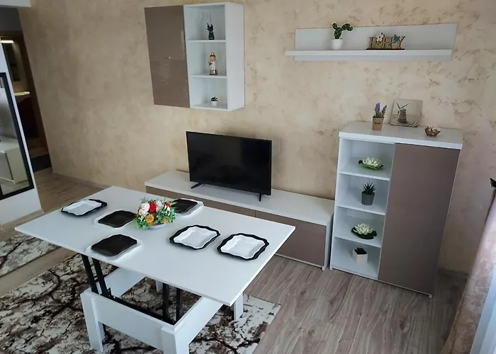 Διαμέρισμα Mona